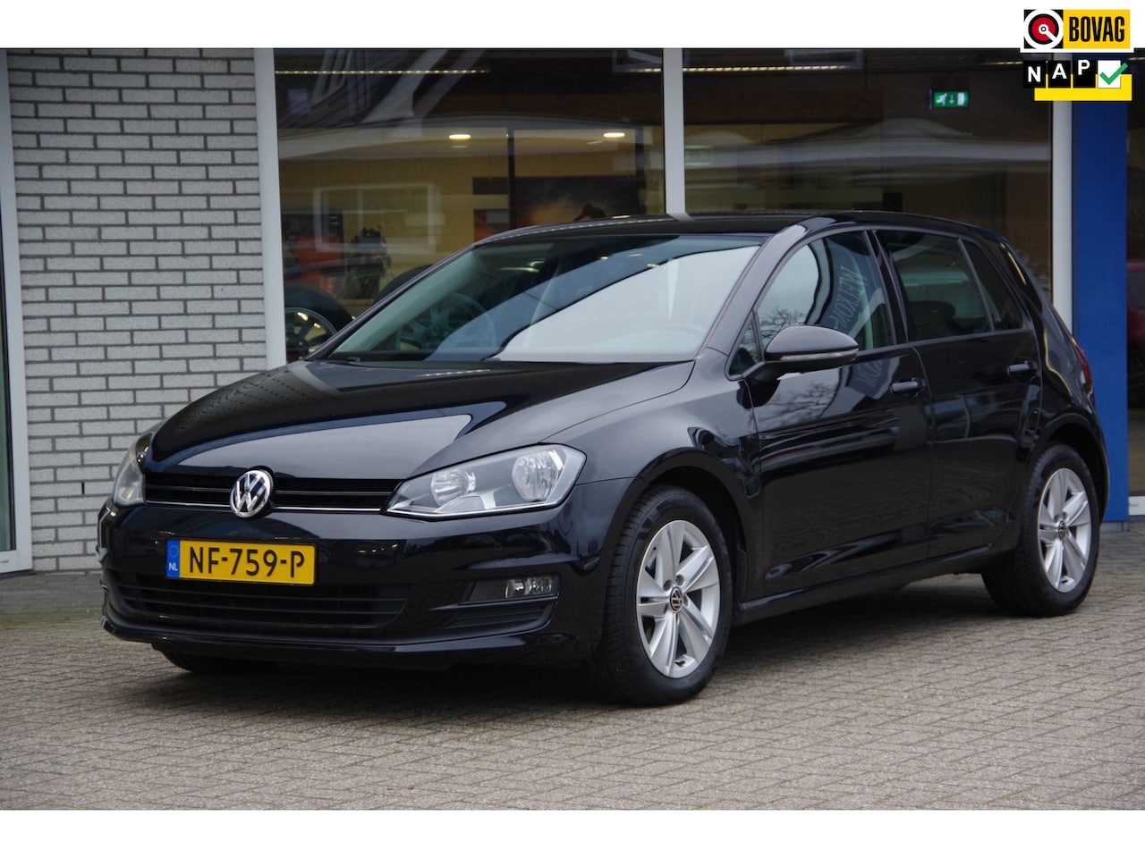 Volkswagen Golf Variant - 1.2 TSI Carplay Cruise-control Navigatie Lage km.stand - AutoWereld.nl