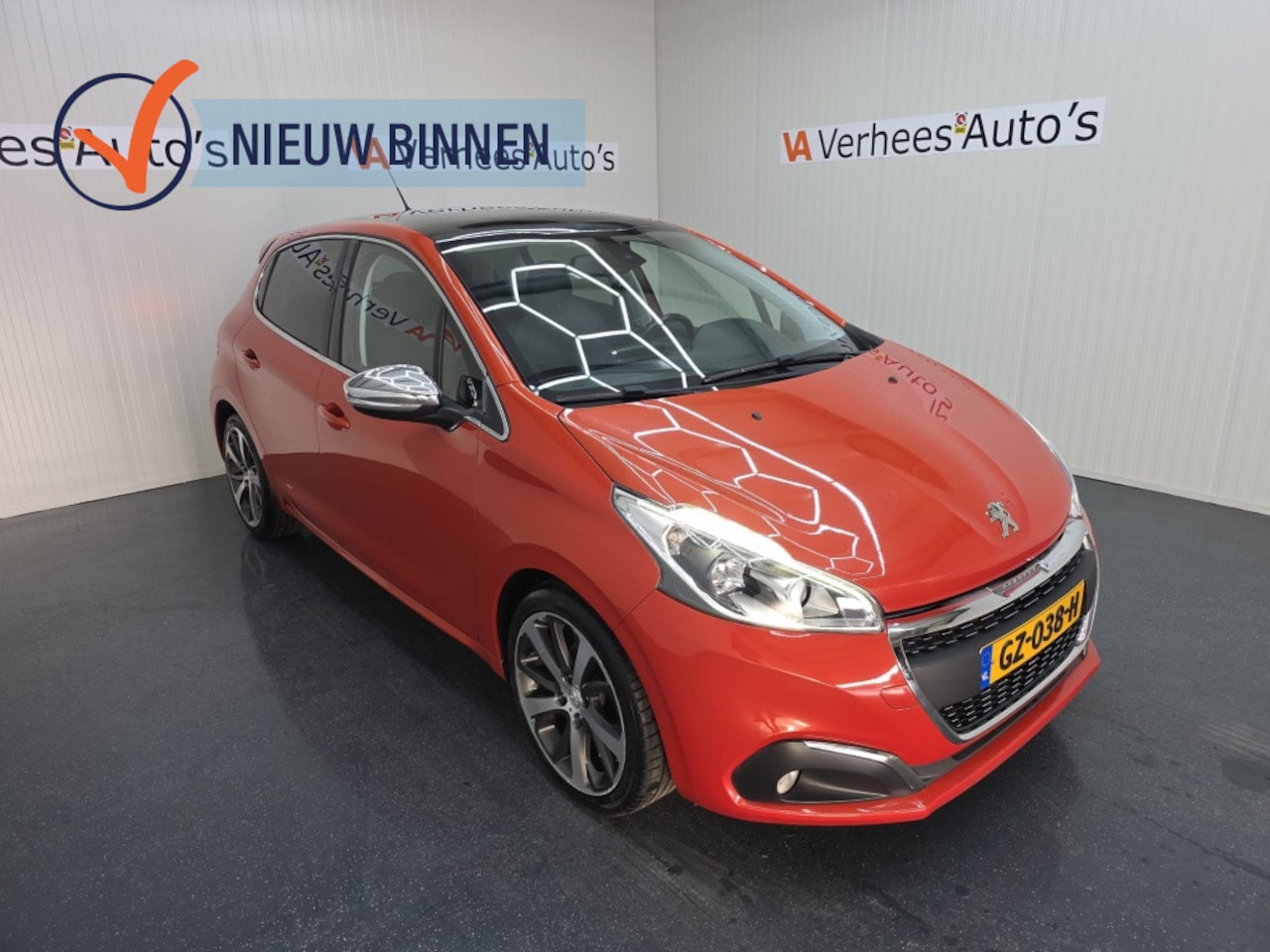 Peugeot 208 - 1.2 PureT. Première - AutoWereld.nl