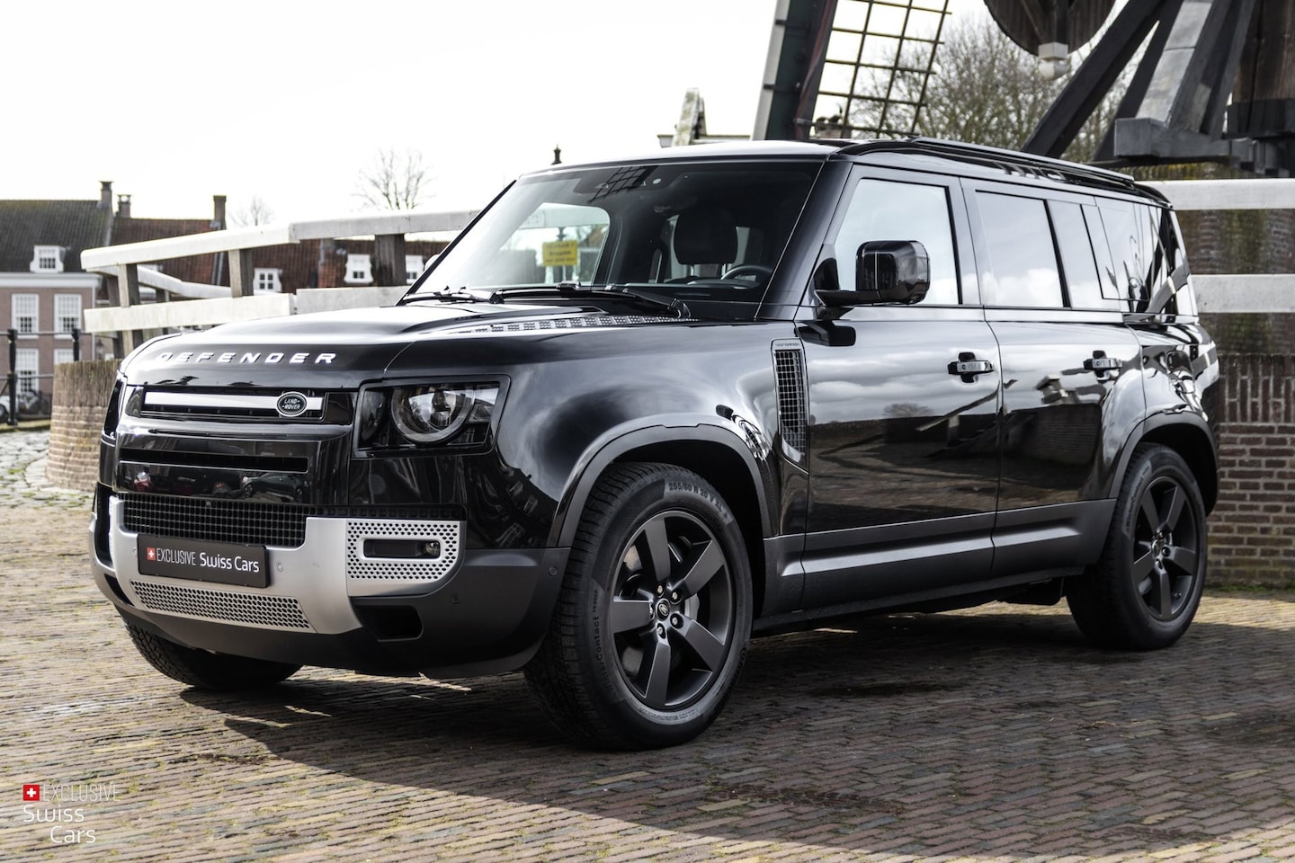 Land Rover Defender 110 - 2.0 P400e 110|Pano|HUD|Adpt cruise|stuurverw.|Trekhaak|Full - AutoWereld.nl