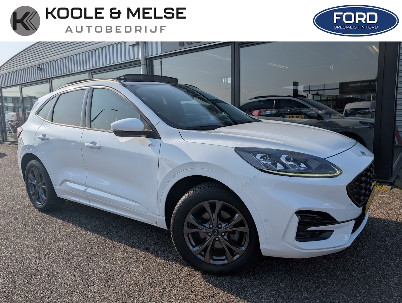 Ford Kuga - 2.5 PHEV e-CVT 225pk ST-Line X , ADAPTIVE CC , PANODAK , WINTERPACK , - AutoWereld.nl
