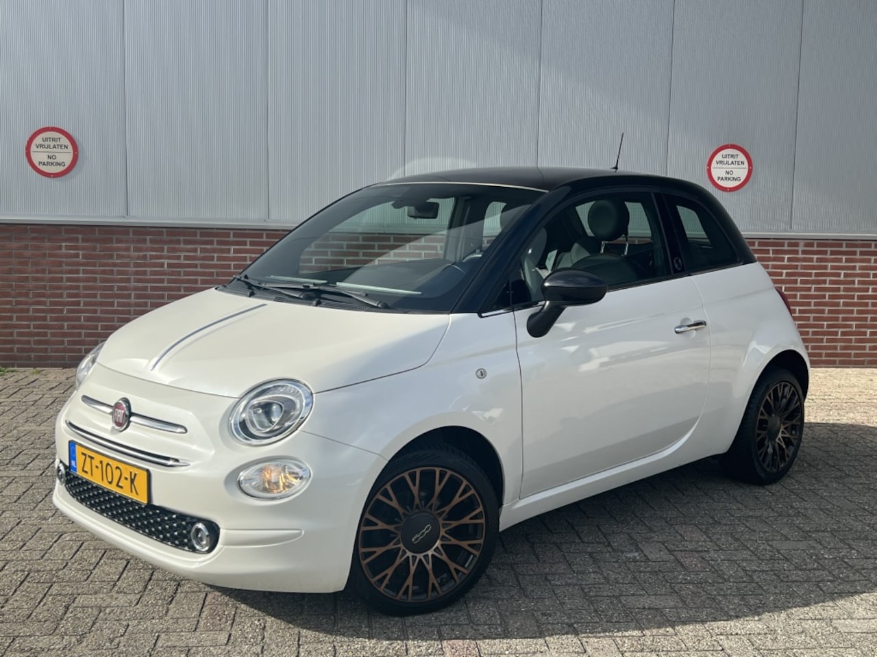 Fiat 500 - TwinAir Turbo 85 PK 120th | Carplay | Navi | BiColore | 16" - AutoWereld.nl