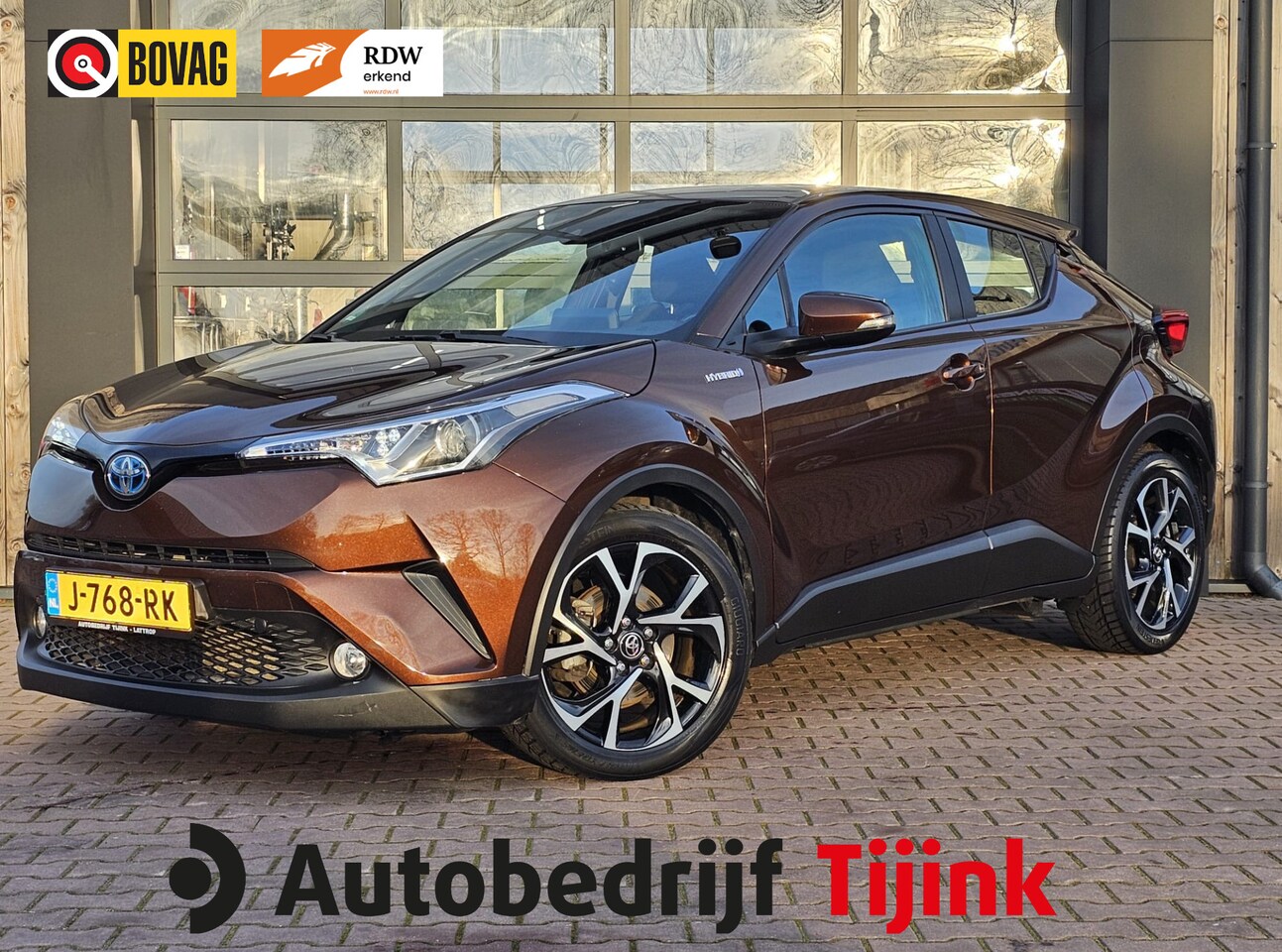Toyota C-HR - 1.8 Hybrid Dynamic | Automaat | ACC | Trekhaak | Stoelverwarming | Camera | - AutoWereld.nl