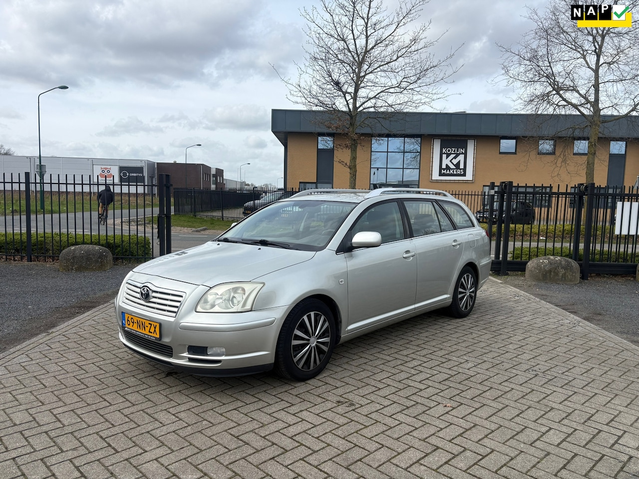 Toyota Avensis Wagon - 1.8 VVTi Linea Sol | Climate | Trekhaak | - AutoWereld.nl