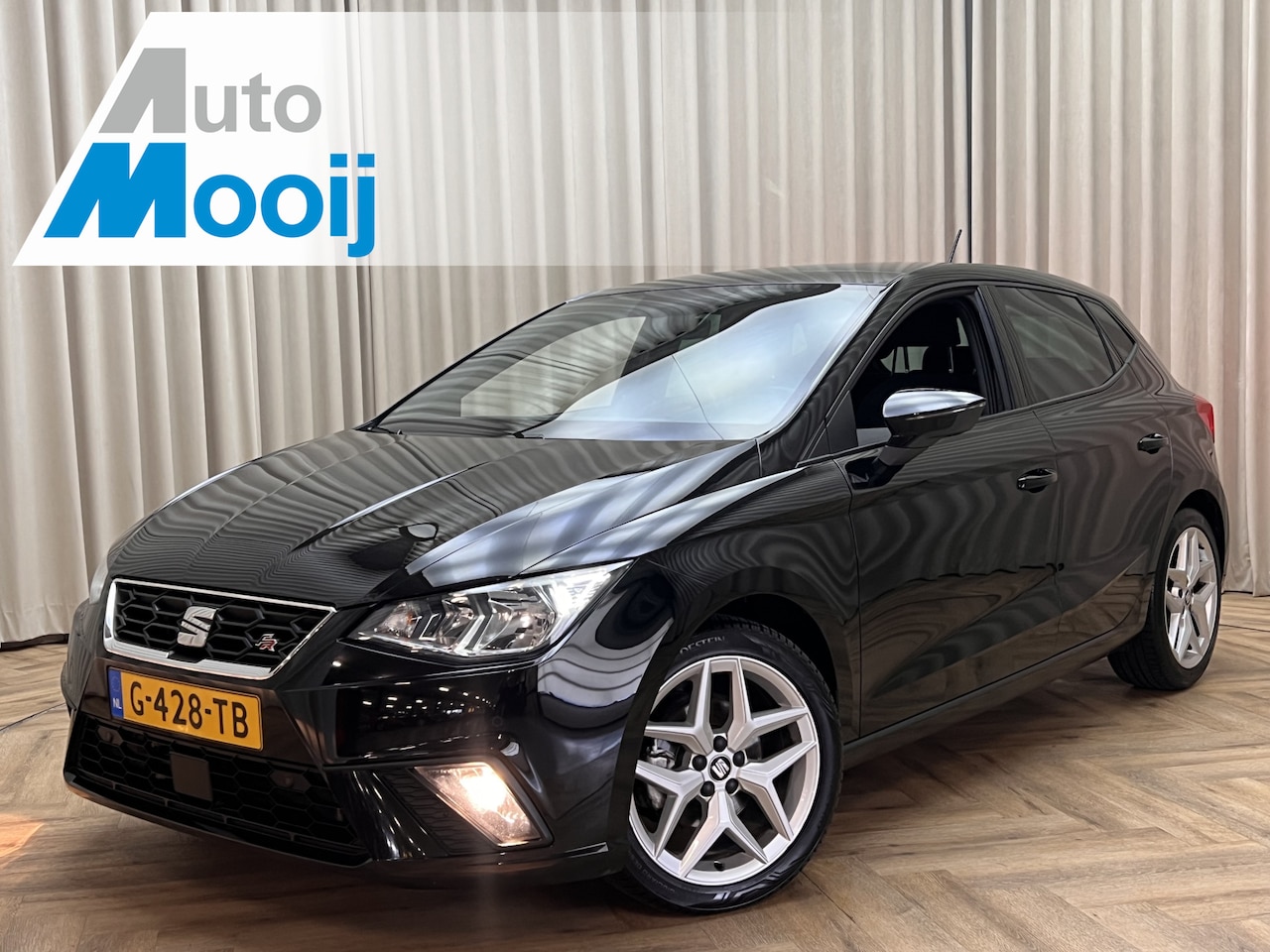 SEAT Ibiza - 1.0 TSI FR Business Intense *Panodak* 116PK / Trekhaak / Adapt. Cruise / Camera / CarPlay - AutoWereld.nl