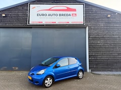 Toyota Aygo - 1.0-12V Dynamic Blue