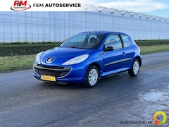 Peugeot 206 - 1.1 XR