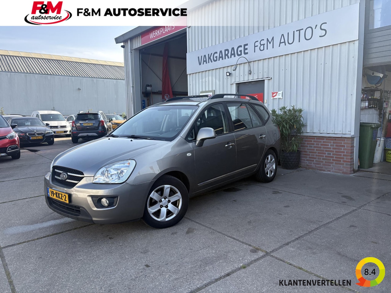Kia Carens - 2.0 CVVT X-ecutive 2.0 CVVT X-ecutive - AutoWereld.nl