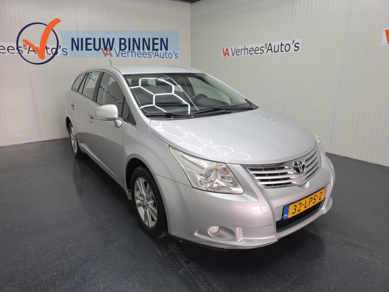 Toyota Avensis Wagon - 1.8 VVTi Dyn. Bns Sp - AutoWereld.nl