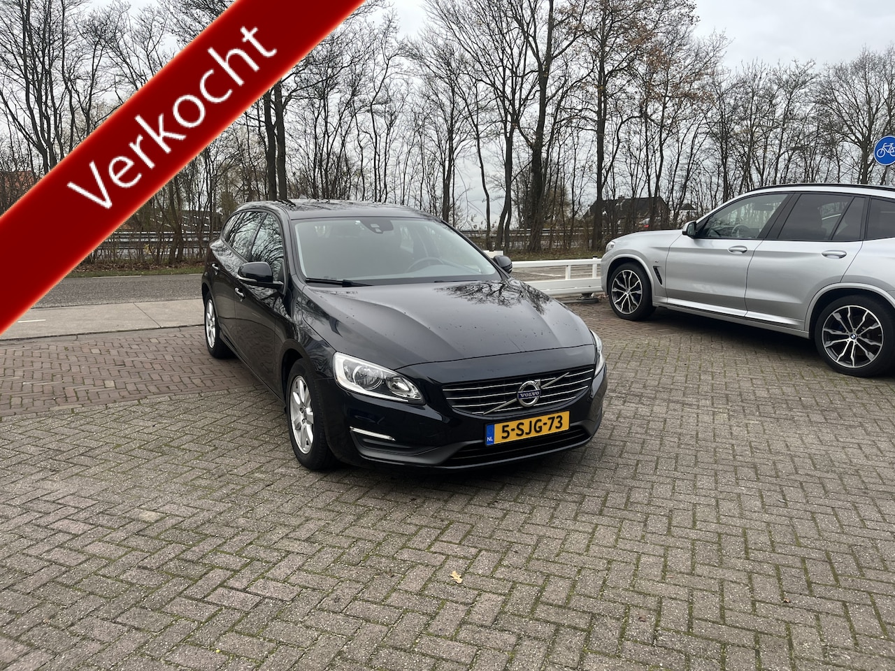Volvo V60 - 1.6 T3 TREKHAAK STOELVERWARMING NAVI CLIMA - AutoWereld.nl