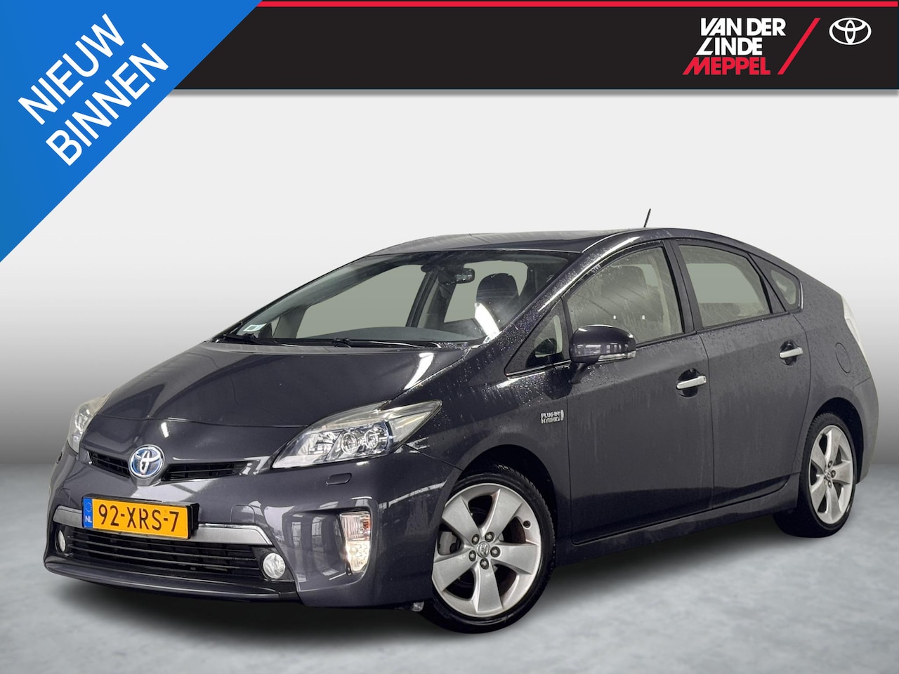 Toyota Prius - 1.8 Plug-in Dynamic Business Navi Cruise CLima - AutoWereld.nl