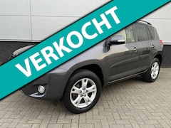 Toyota RAV4 - 2.0 VVTi Dynamic 2WD 5drs Clima - trekhaak - privacy glass - dealer onderhouden - NAP