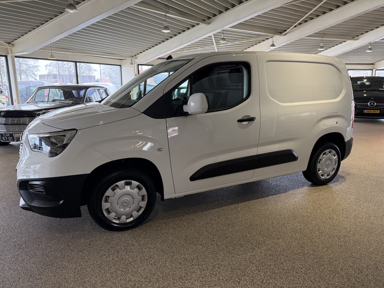 Opel Combo - 1.5D L1H1 Edition / vaste prijs rijklaar € 10.950 ex btw / lease vanaf € / euro 6 / bpm vr - AutoWereld.nl
