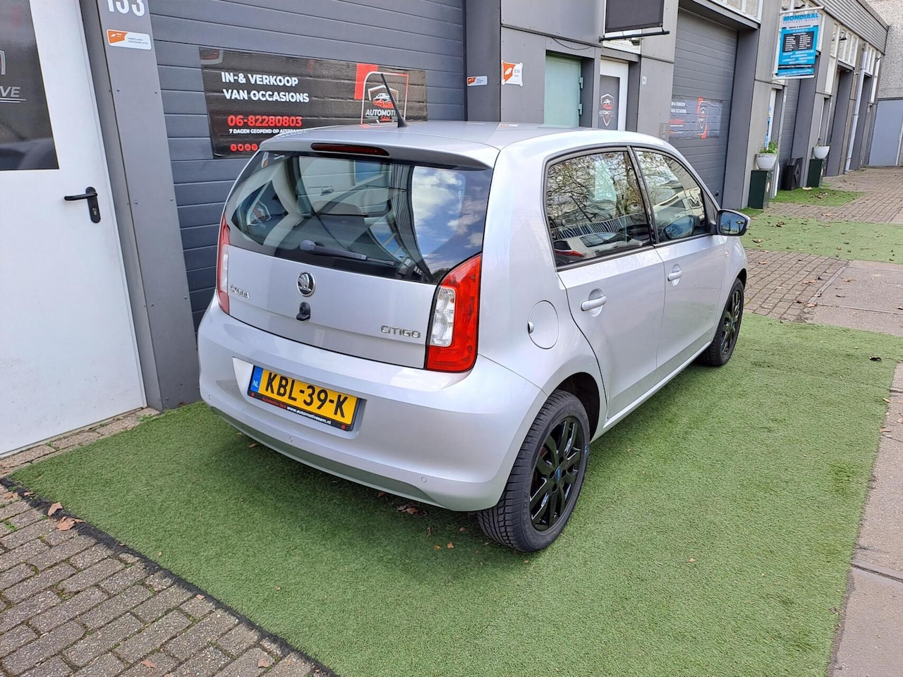 Skoda Citigo - 1.0 Arctic Air 5DRS 2014 Automaat Airco Navi - AutoWereld.nl