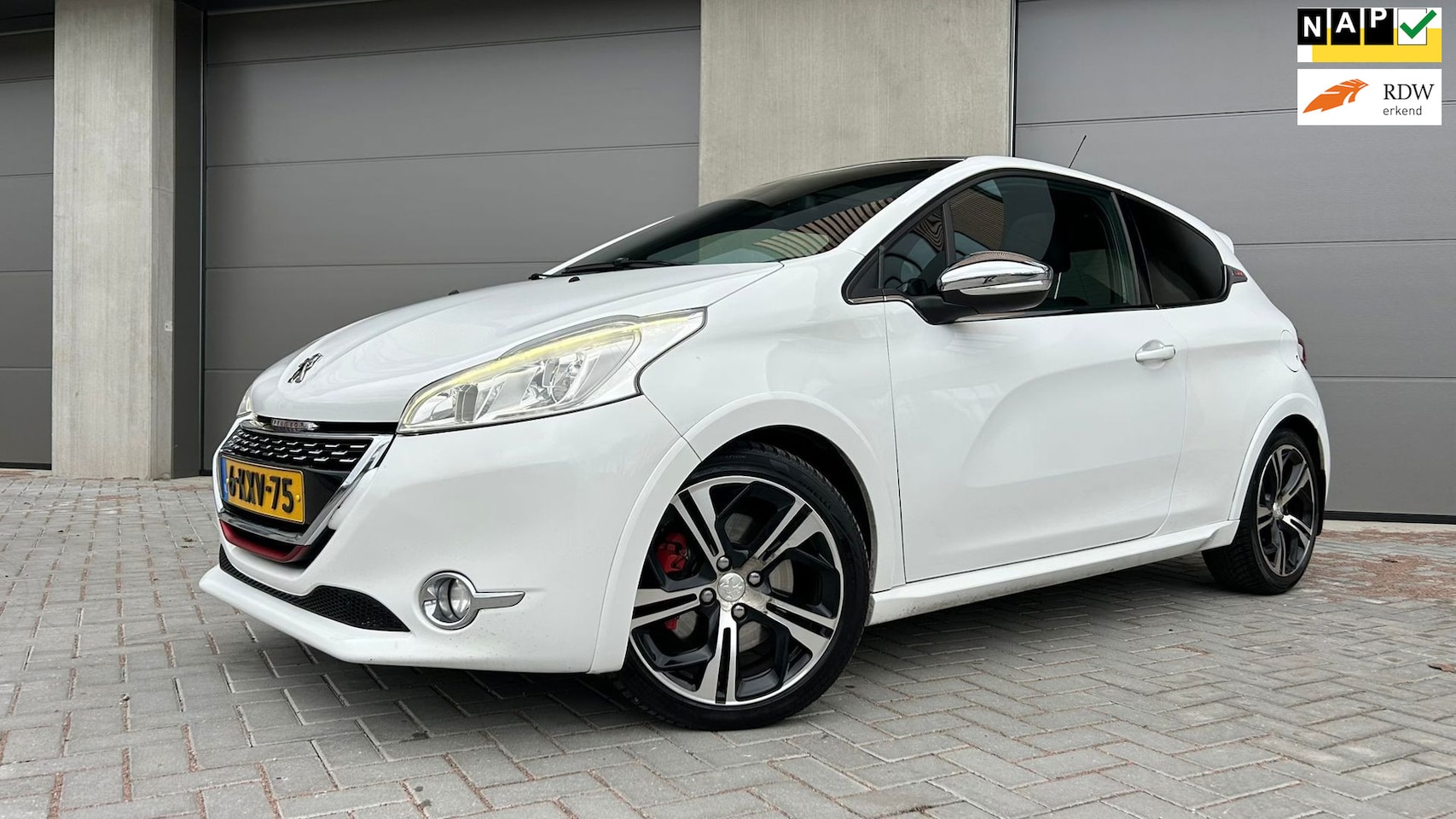 Peugeot 208 - 1.6 THP GTi 1.6 THP GTi, Led, Pano, Duotone, Orig Ned - AutoWereld.nl