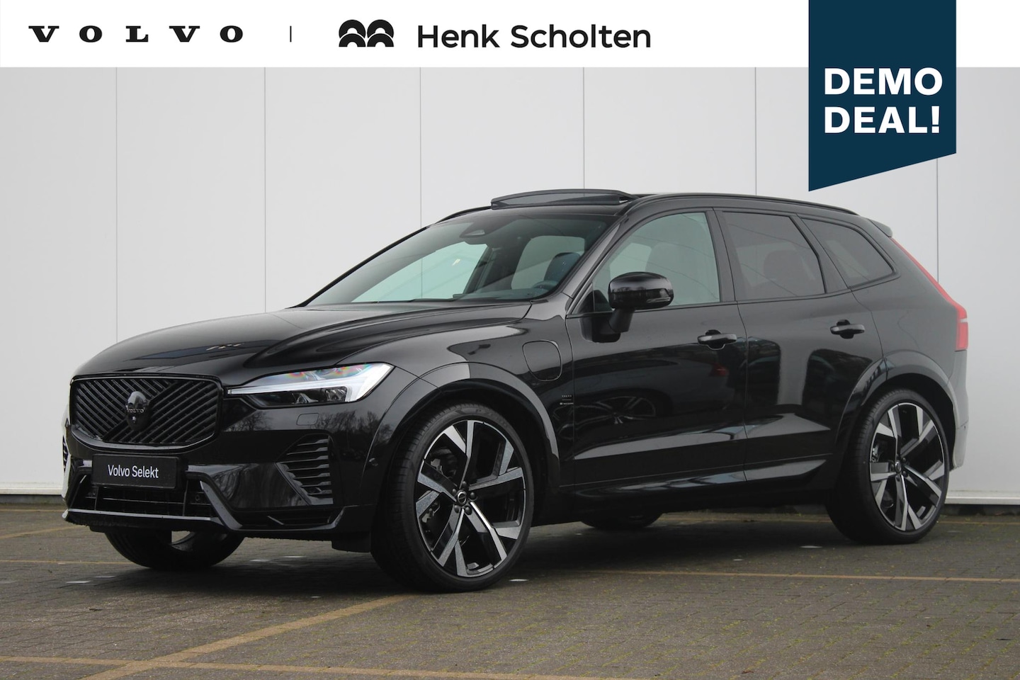 Volvo XC60 - 2.0 T6 Plug-in hybrid AWD Ultra Black Edition | Adaptive Cruise & Pilot Assist | Panoramad - AutoWereld.nl