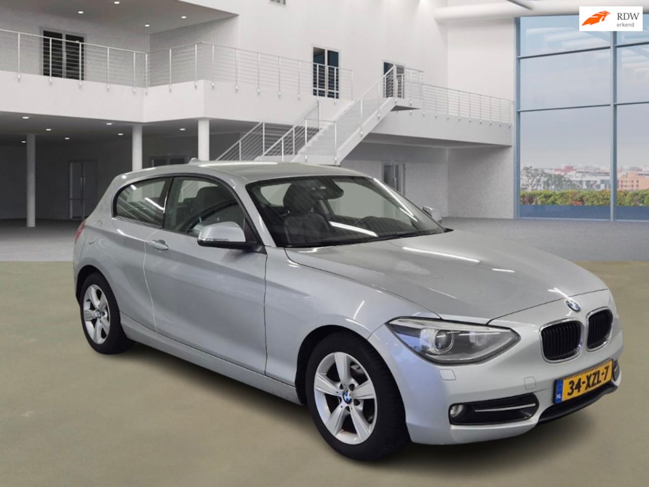 BMW 1-serie - 116d EDE Business+ NAVI LEDER PSENSOR CRUISE 2 X SLEUTELS - AutoWereld.nl