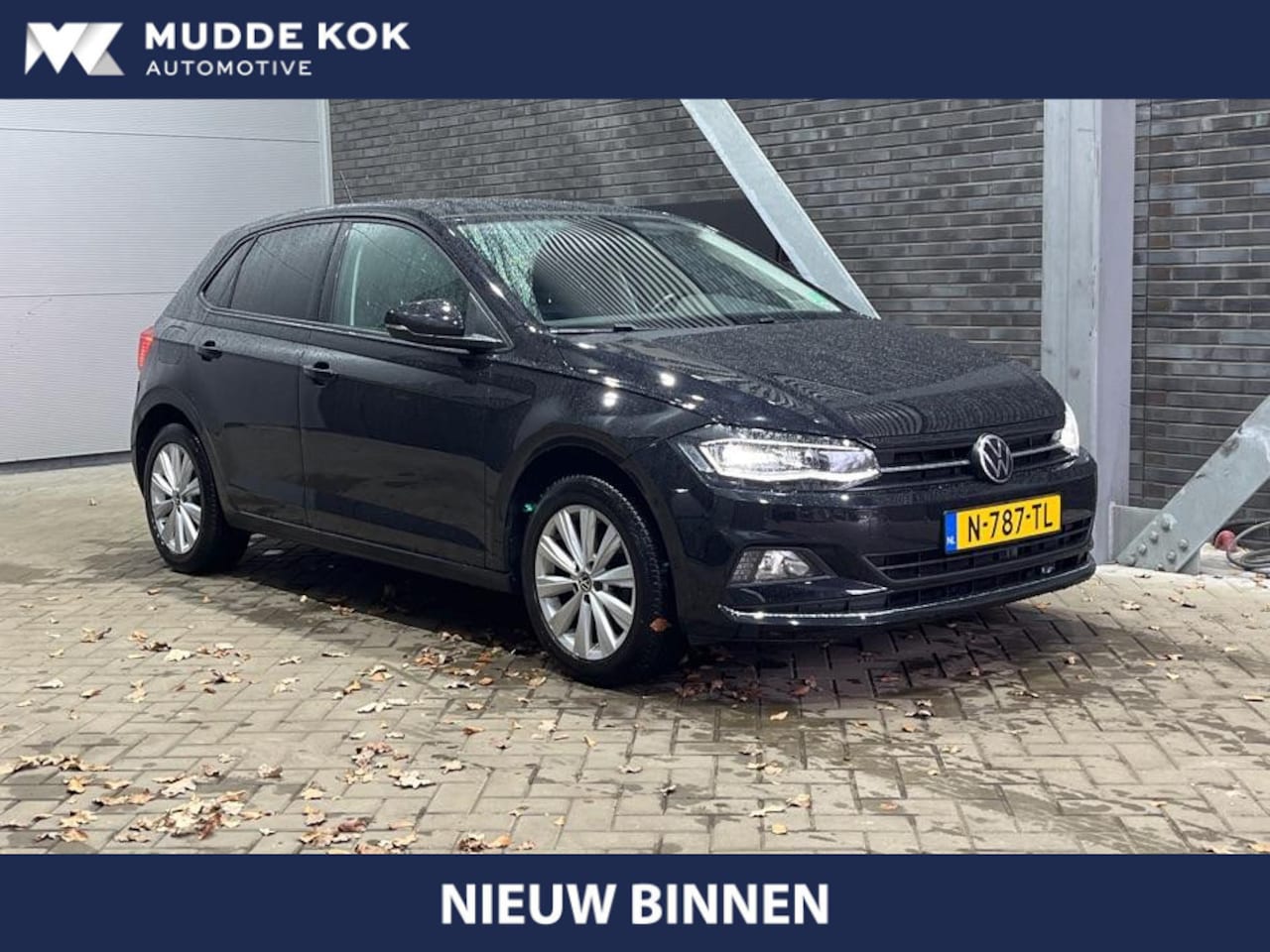 Volkswagen Polo - 1.0 TSI Highline Business R | Automaat | Stoelverwarming | Getint Glas | Camera | Apple Ca - AutoWereld.nl