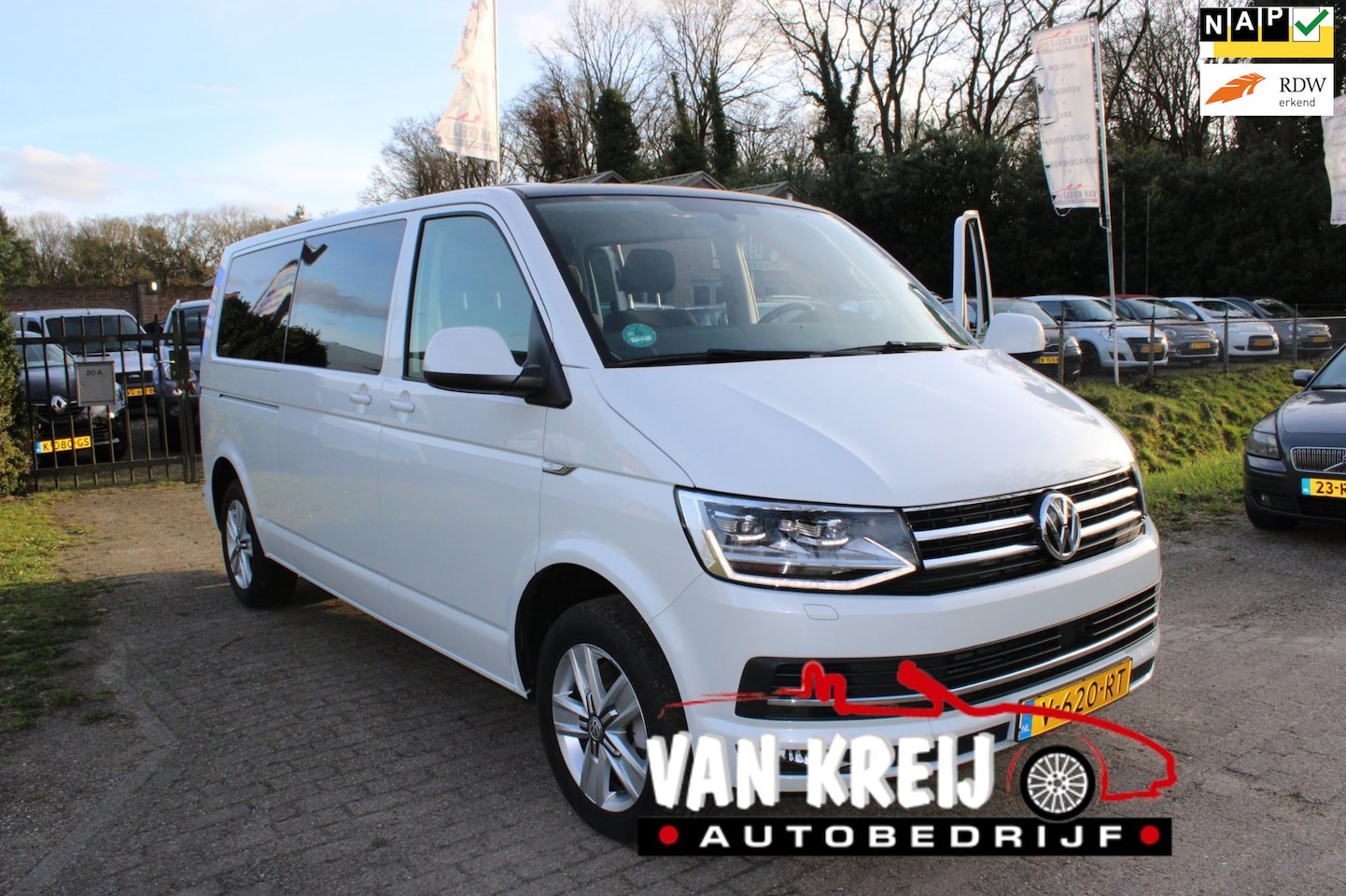 Volkswagen Transporter - 2.0 TDI L2H1 DC Highline 2.0 TDI L2H1 DC Highline, Automaat, Navi, Clima, Trekhaak, Nap - AutoWereld.nl