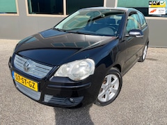 Volkswagen Polo - 1.4-16V Sportline Clima Cruise 1ste Eig Nieuwe APK