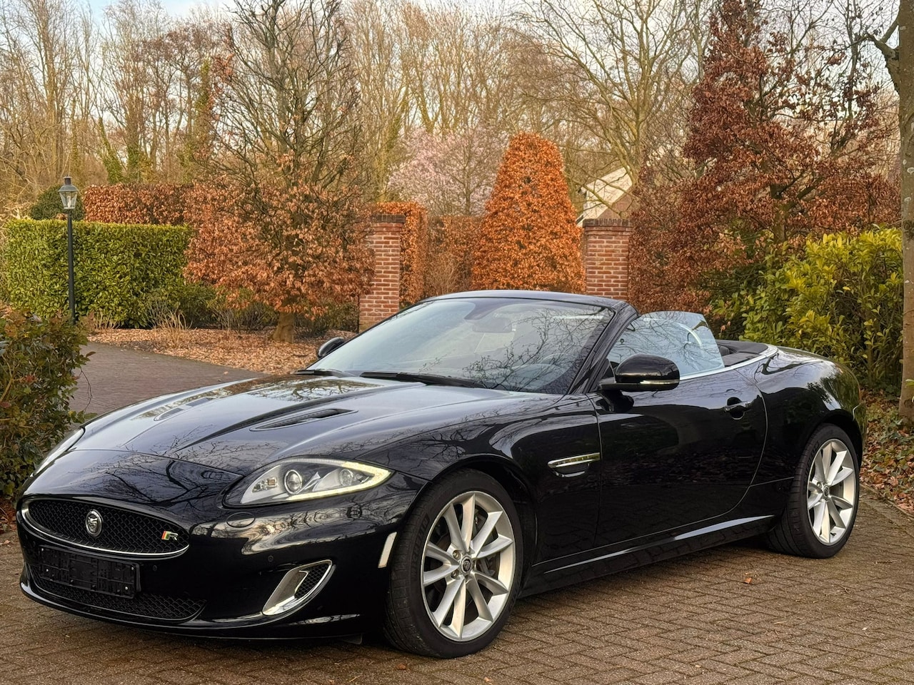 Jaguar XKR - Supercharged Nw ketting. B&W. Revisie - AutoWereld.nl