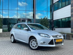 Ford Focus Wagon - 1.0 EcoBoost Titanium | Nieuwe Distr. | Strakke Auto