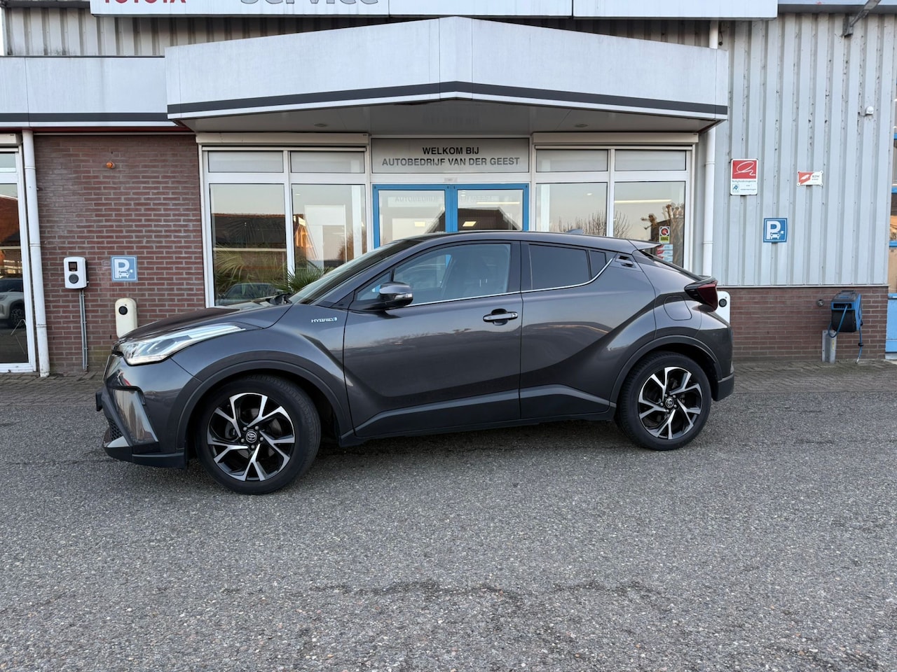 Toyota C-HR - 1.8 Hybrid Dynamic 1.8 Hybrid Dynamic - AutoWereld.nl