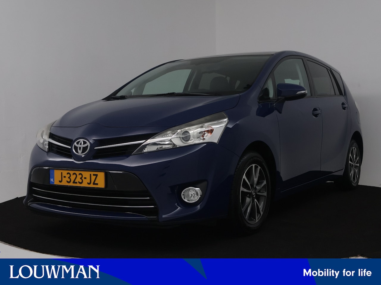 Toyota Verso - 1.8 VVT-i Dynamic Business | Trekhaak | Panoramadak | Leder | - AutoWereld.nl