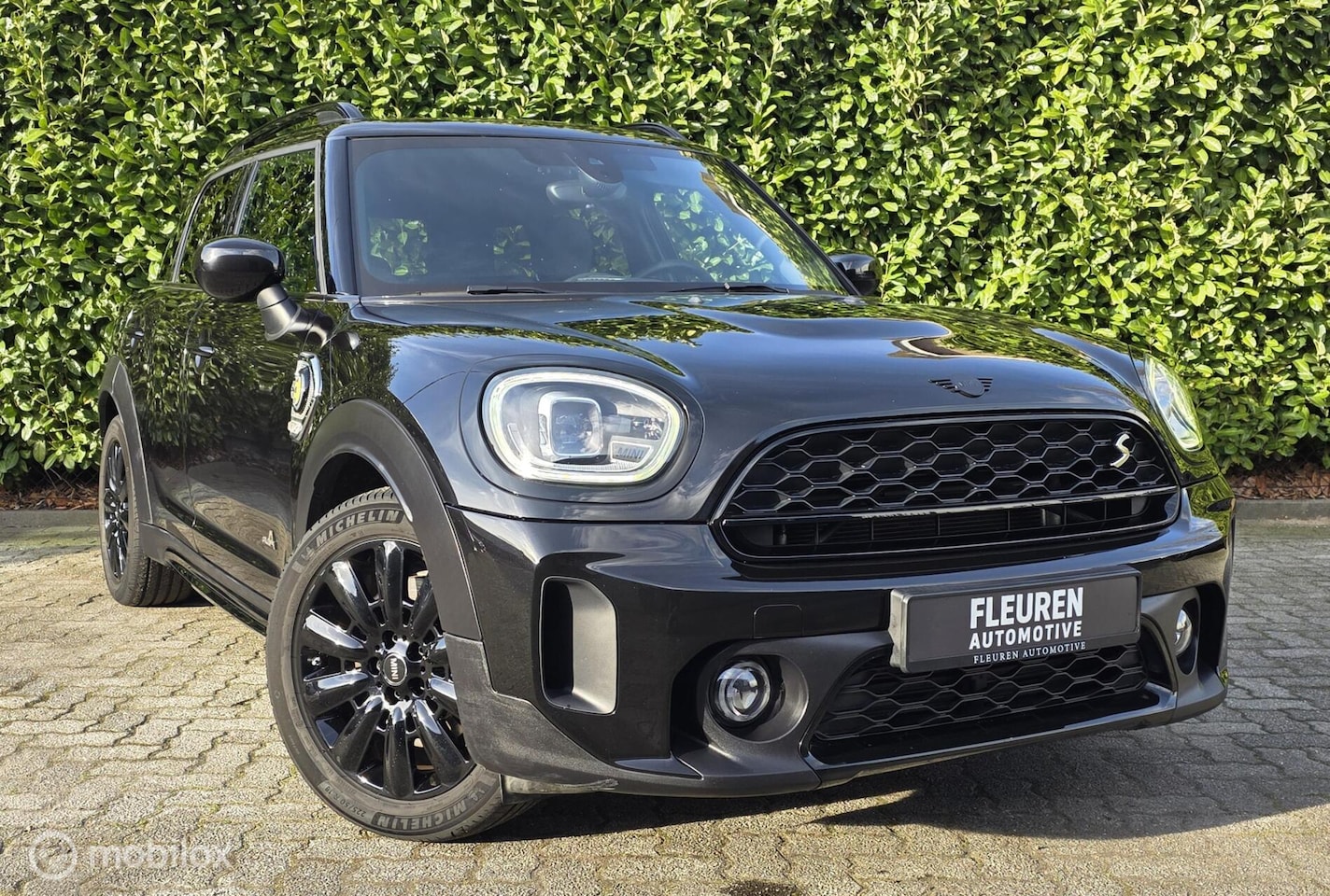 MINI Countryman - Cooper S E ALL4 Chili|Shadowline|NAVI|LCI|Voorruitverwarming - AutoWereld.nl