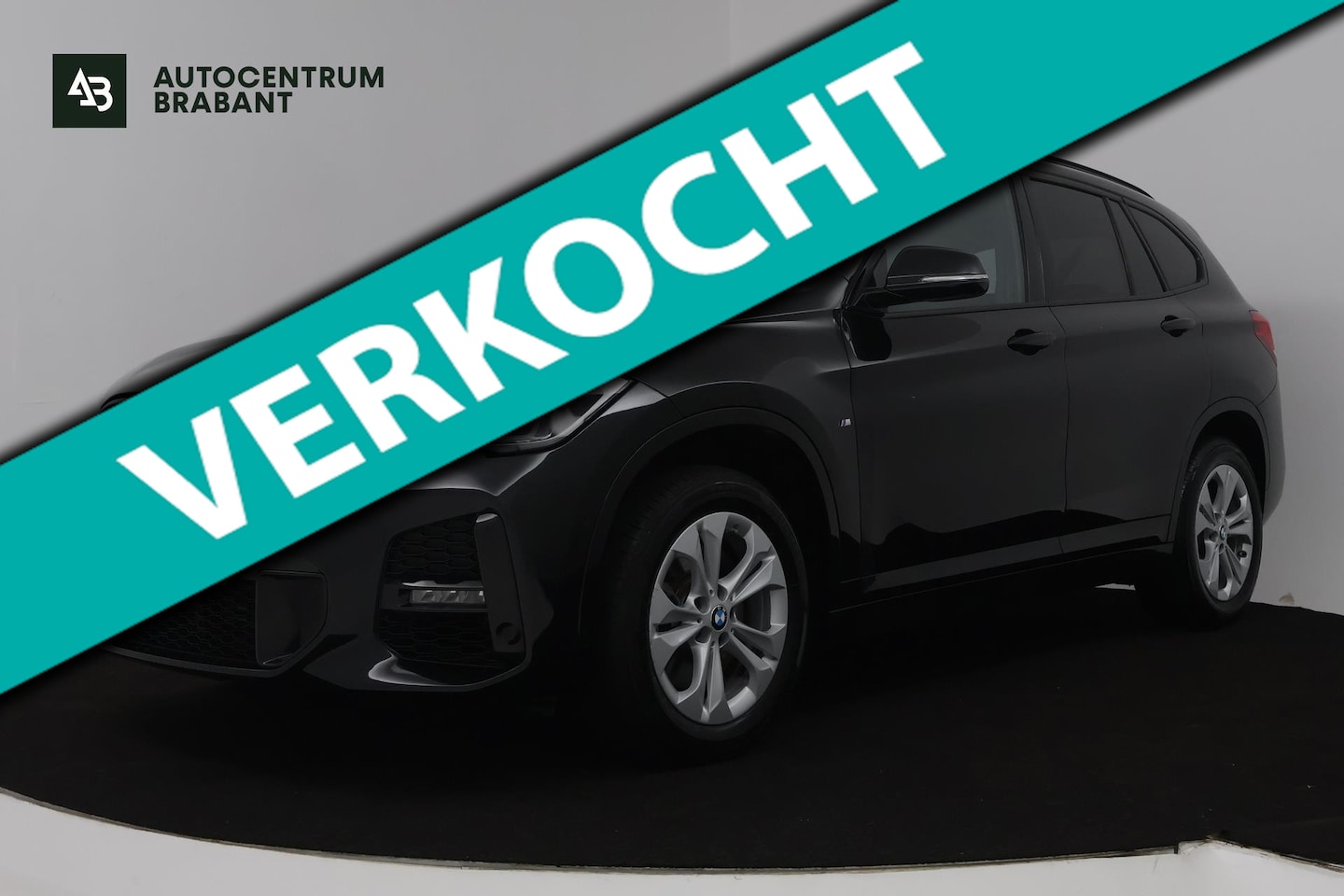 BMW X1 - SDrive20i High Executive M Sport (M-PAKKET, STOELVERWARMING, NAVIGATIE, CRUISE CONTROL ADA - AutoWereld.nl