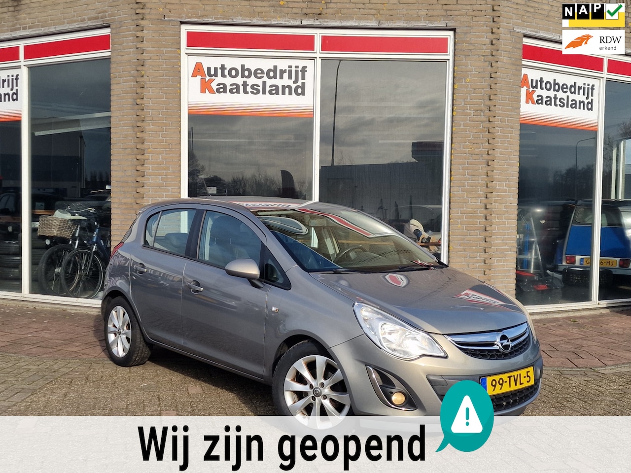 Opel Corsa - 1.4-16V Anniversary Edition 5 drs - airco - cruise - nieuwe APK - AutoWereld.nl
