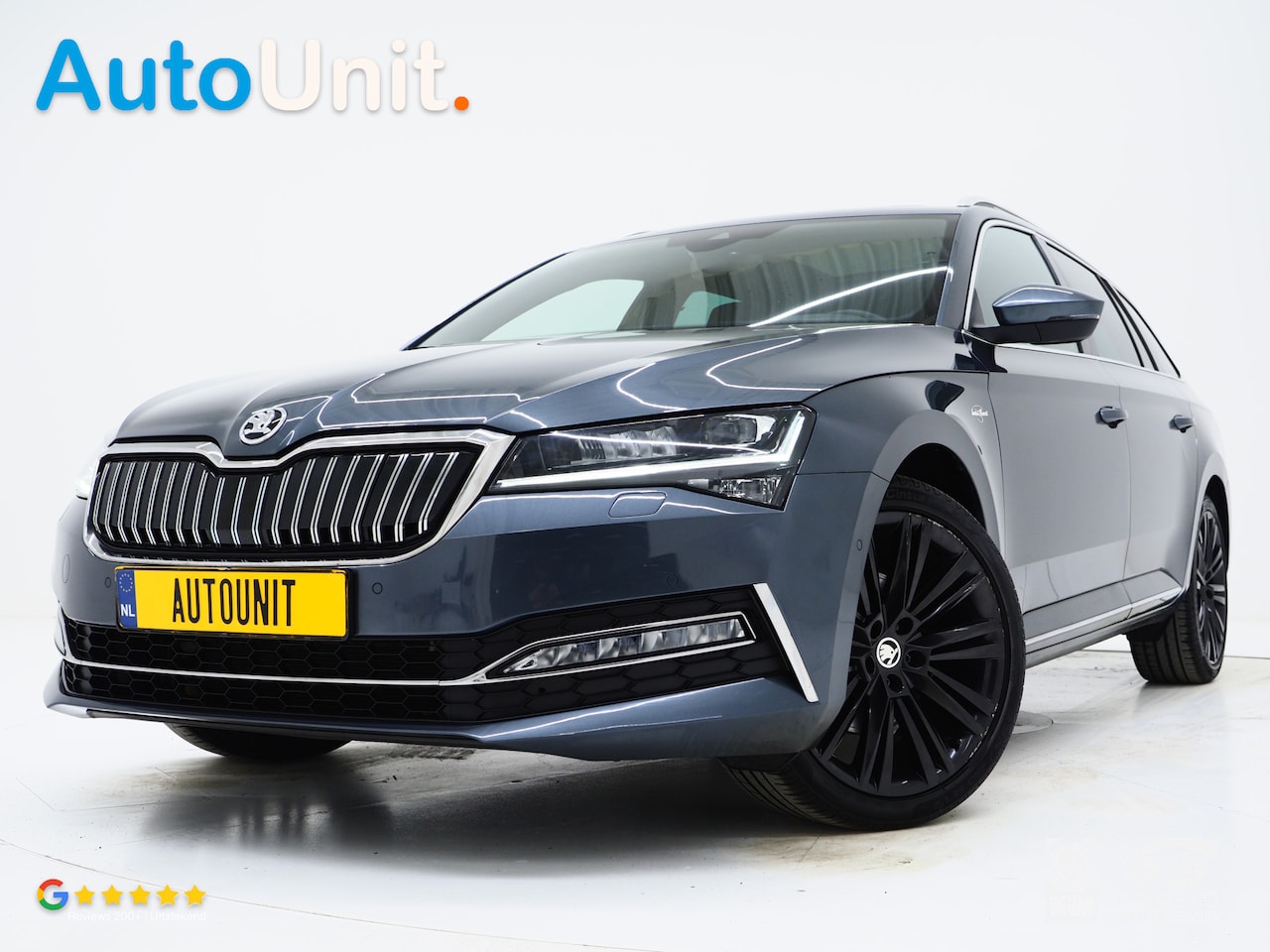 Skoda Superb Combi - 1.4 TSI iV Laurin & Klement | Panoramadak | Massage | Canton | Leder | Trekhaak | Keyless - AutoWereld.nl