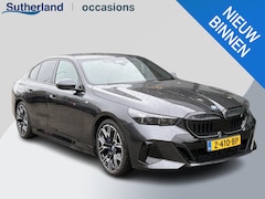 BMW i5 - eDrive40 84 kWh | VOL | Panoramadak | H&K Audio | M Pakket | Stoel- Ventilatie & Verwarmin