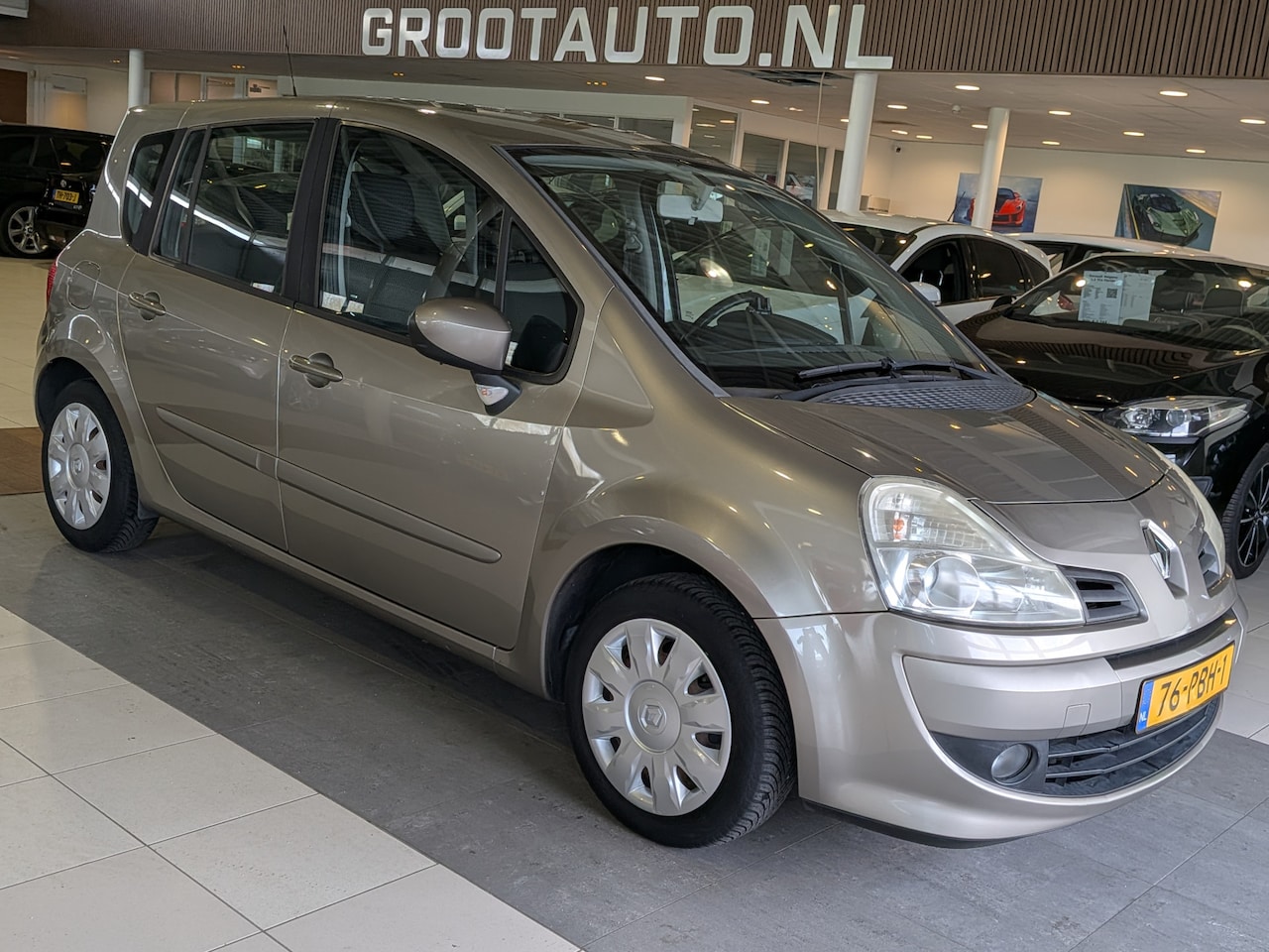 Renault Grand Modus - 1.2-16V Dynamique Airco, Cruise Control, Trekhaak, Stuurbekrachtiging - AutoWereld.nl