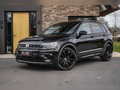 Volkswagen Tiguan - 3X R-LINE 1.5 TSI DSG Black-Line/Pano/360/Memory/Trkhk/Virtual
