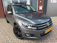 Volkswagen Tiguan - 1.4 TSI R-Line Edition / Leder / Pano / Navi / PDC / DSG / Park Assist