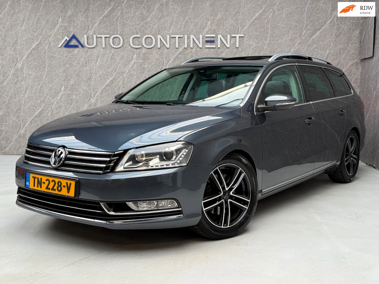 Volkswagen Passat Variant - 2.0 TSI 211 PK / AUT / Panorama - AutoWereld.nl