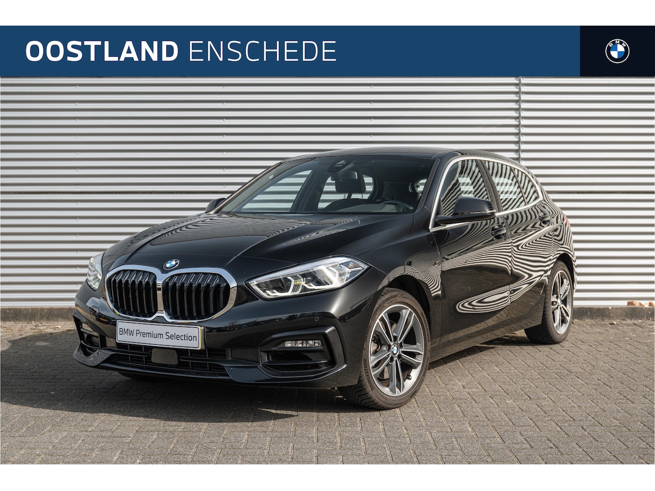 BMW 1-serie - 118i Executive Sport Line Automaat / Sportstoelen / LED / Live Cockpit Professional / Stoe - AutoWereld.nl