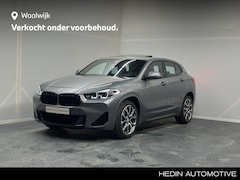 BMW X2 - sDrive20i Business Edition Plus | M Sportpakket | Trekhaak | Panoramadak |