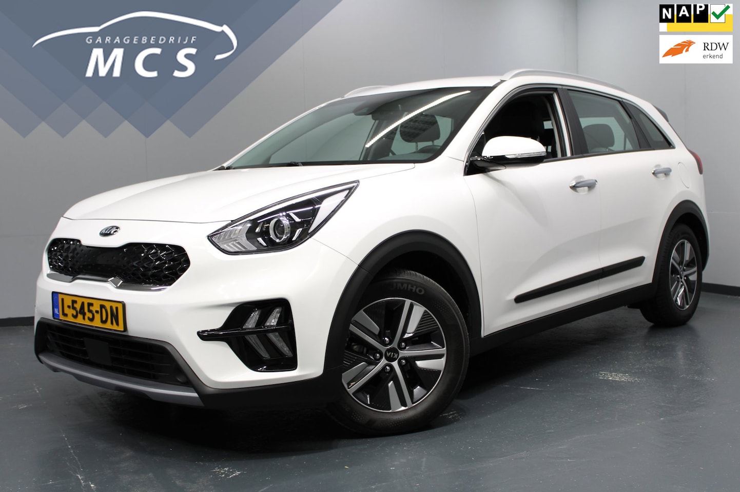 Kia Niro - 1.6 GDi Hybrid DynamicLine / Camera / Carplay / Trekhaak - AutoWereld.nl