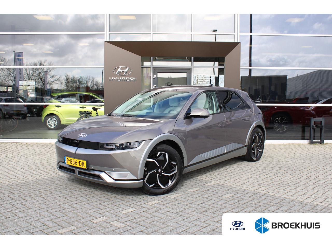 Hyundai IONIQ 5 - IONIQ5 Lounge AWD 73kwh 360graden camera | stoelverwarming en ventelatie | elektrisch stoe - AutoWereld.nl