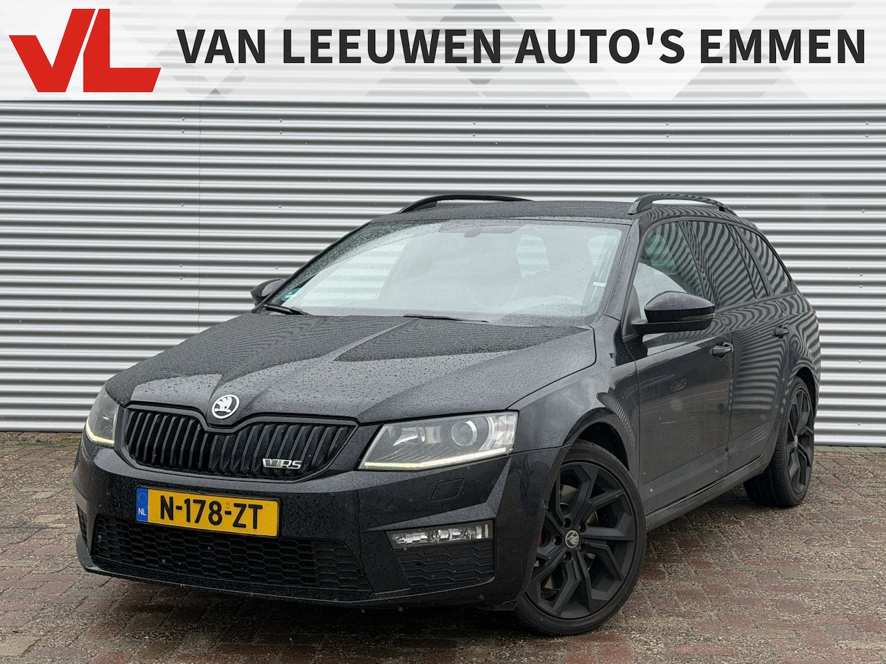 Skoda Octavia Combi - 2.0 TSI RS | Nieuw Binnen! | Pano | Standkachel | Stoelverwarming - AutoWereld.nl