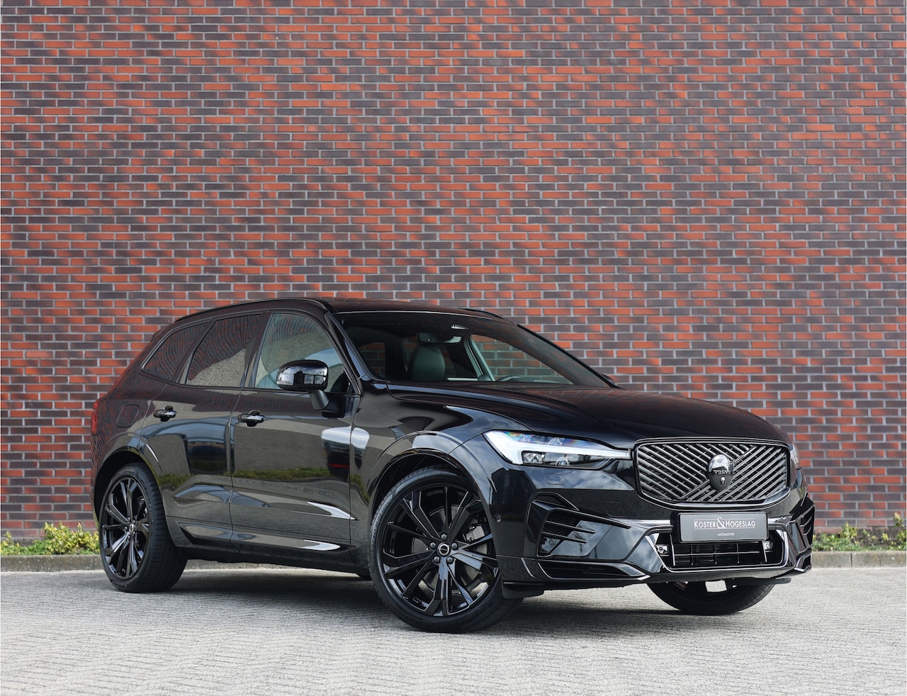 Volvo XC60 - T8 AWD Ultra Black Edition | Heico - Trekhaak - AutoWereld.nl