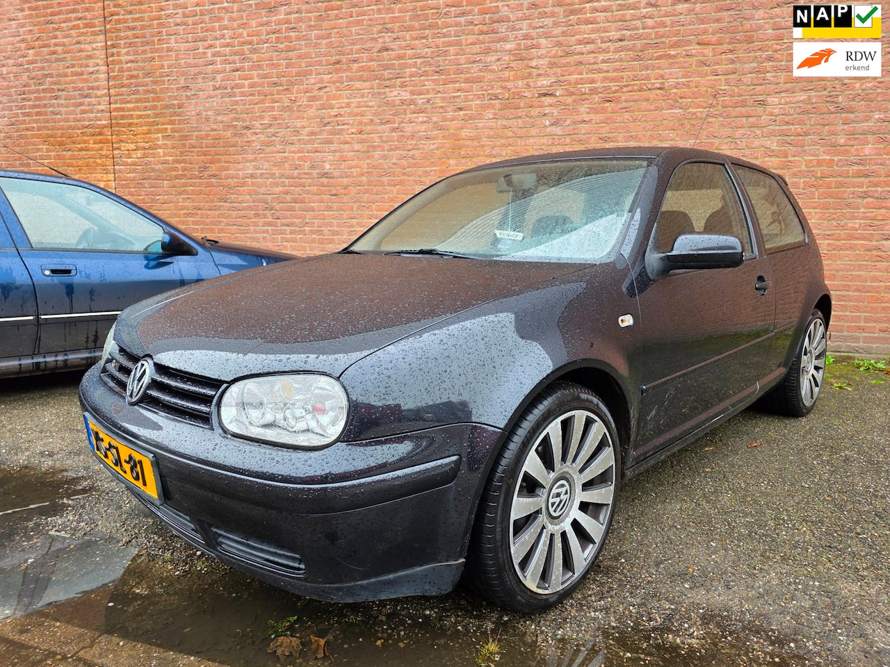 Volkswagen Golf - 1.8-5V Highline *apk:04-2027* - AutoWereld.nl