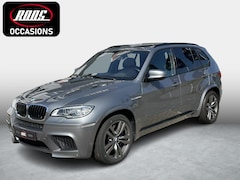 BMW X5M - 4.4i 555pk Akrapovic | Facelift | Panodak | Keyless entry & Go