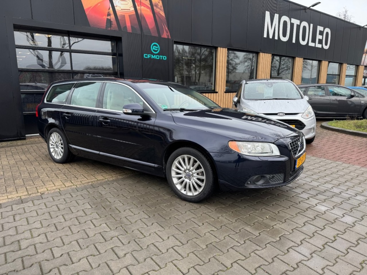 Volvo V70 - 2.5T Ocean Race 2.5T OCEAN RACE - AutoWereld.nl