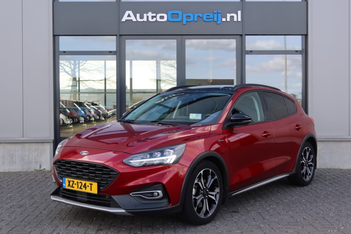 Ford Focus - 1.0 EcoBoost Active Business NAVI, Cima, Winter Pack, Trekhaak afnb, Head-up, BenO - AutoWereld.nl