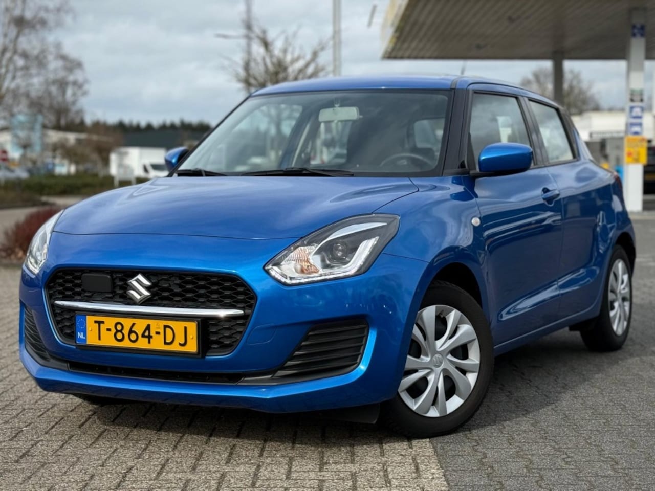 Suzuki Swift - 1.2 COMFORT SMART HYBRID ADD. CRUISE DAB+ - AutoWereld.nl
