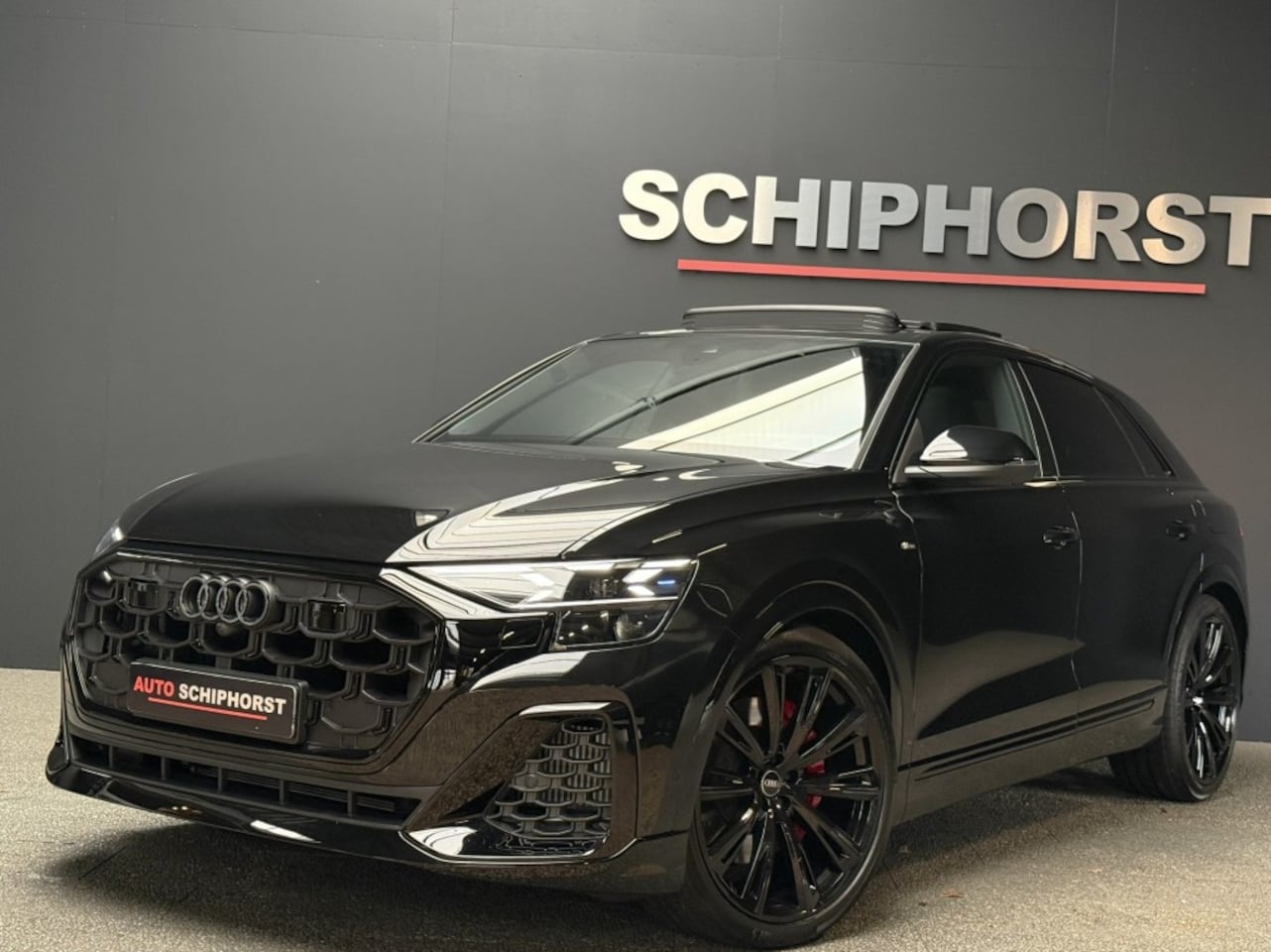 Audi Q8 - Q8 S-LINE Competiton 23 inch soft close RS zetels head-up trekhaak - AutoWereld.nl