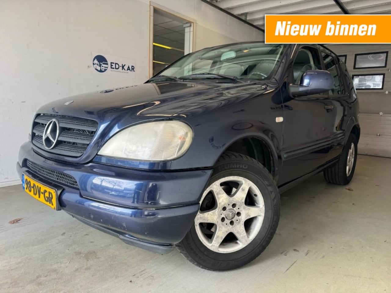 Mercedes-Benz M-klasse - M-klasse 320 AUT LEER 4WD RIJDT GOED NAP APK YOUNGTIMER - AutoWereld.nl