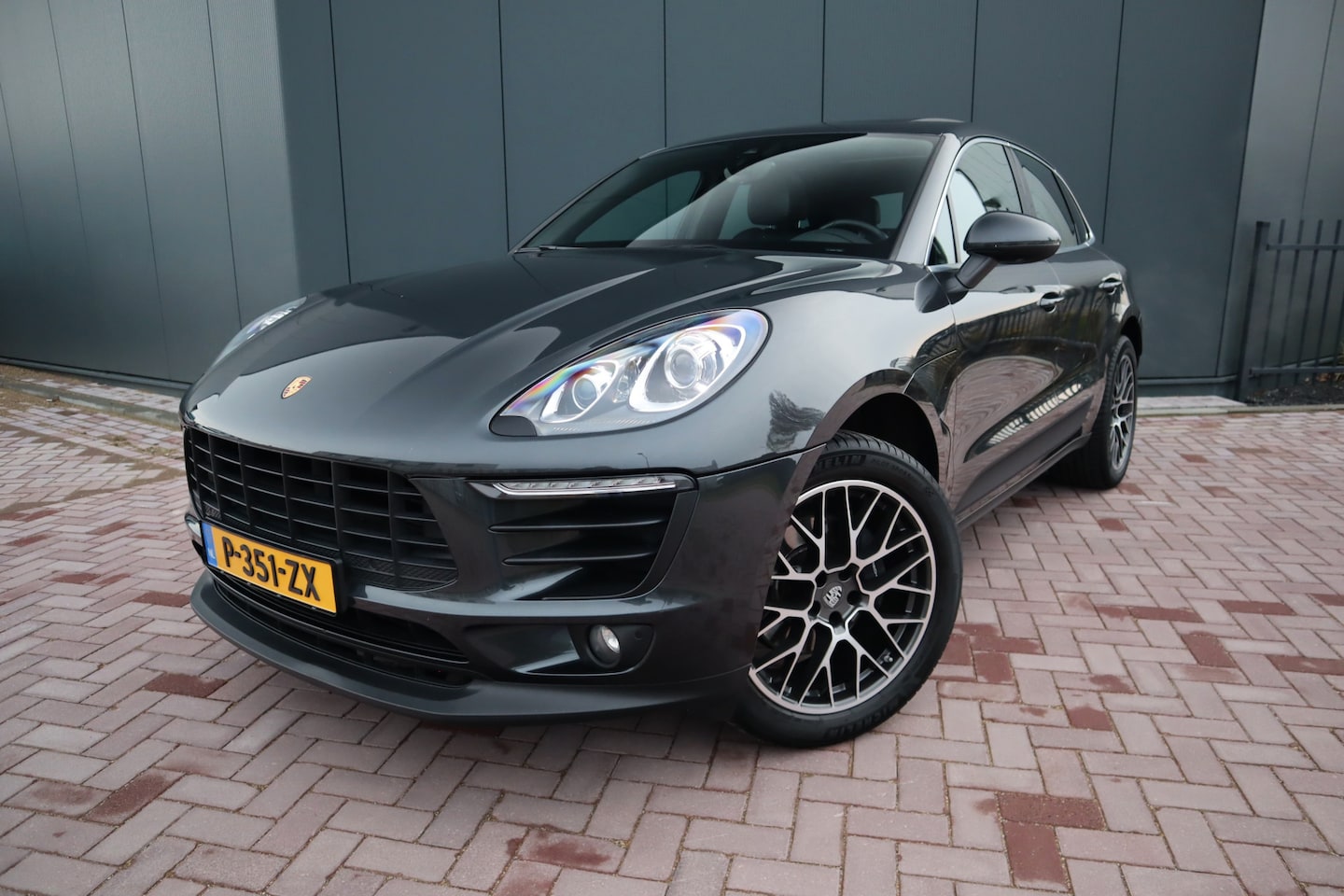 Porsche Macan - 2.0 Turbo Automaat Panoramadak Leder Camera Etc. Etc. - AutoWereld.nl